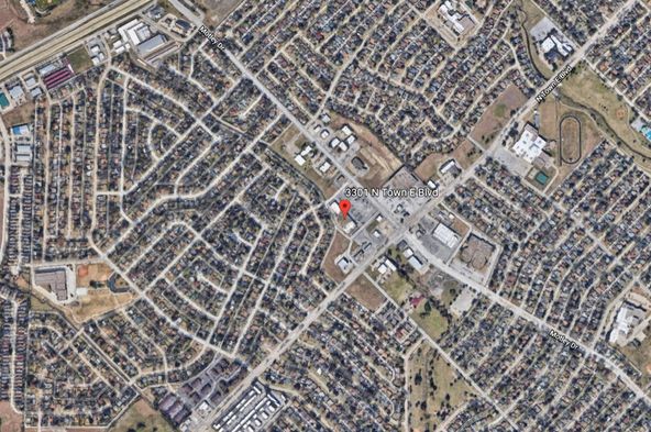 Town East Shopping Center: 3301 N Town East Blvd, Mesquite, TX 75150